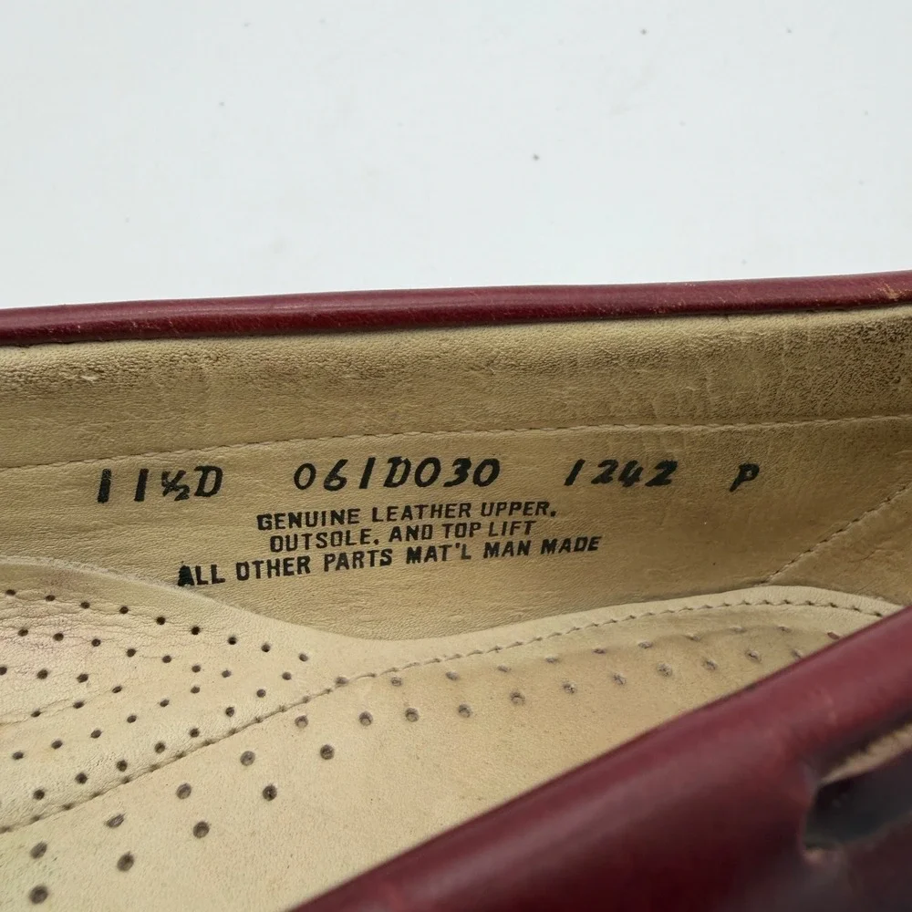 GH Bass Co Weejuns Mens Burgundy Leather Tassel Kiltie Loafers Made in USA